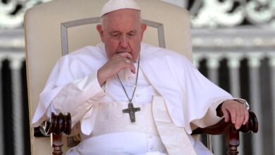 Italian premier pope francis hospital