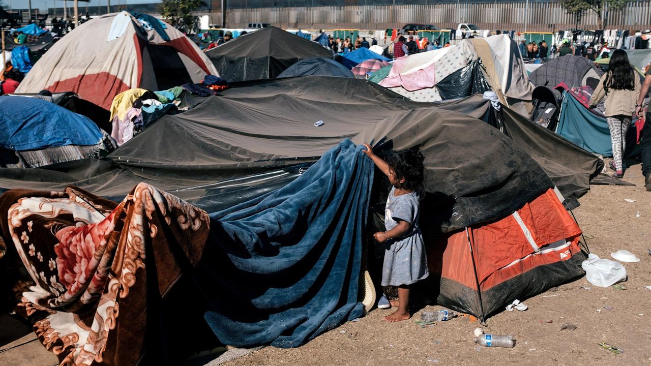 In pictures: Life where the US-Mexico border meets the sea | World ... As the u s mexico land border tightens focus turns to dangerous sea crossings