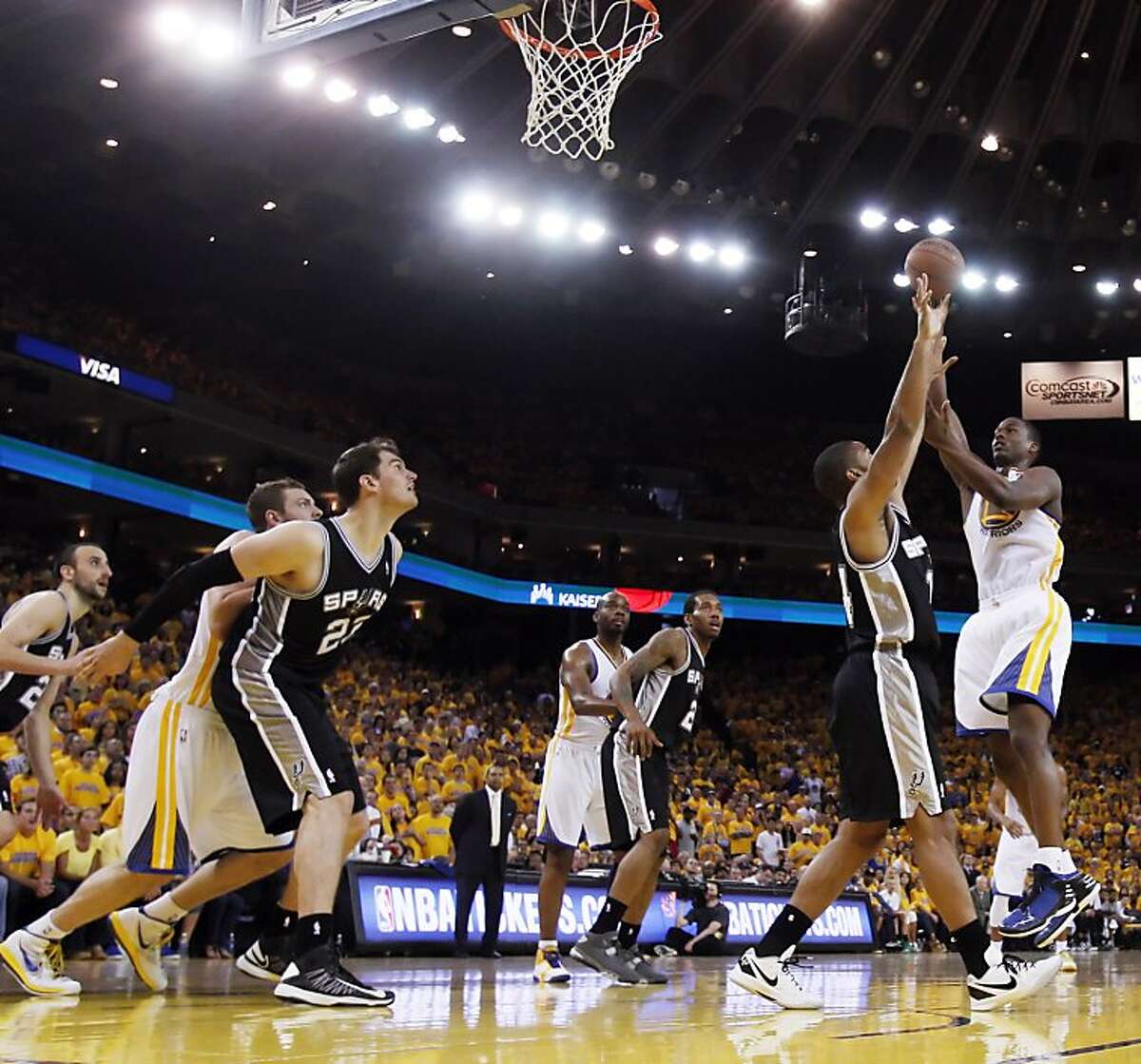 Warriors start fast blow out spurs move back into no 6 playoff spot