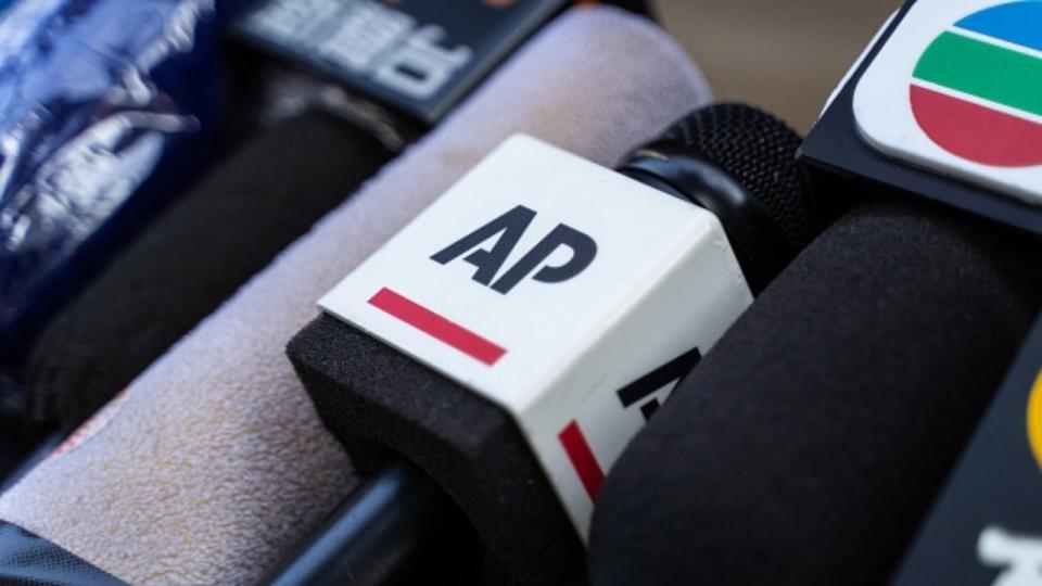 Ap wins reinstatement to white house events after judge rules government cant bar its journalists