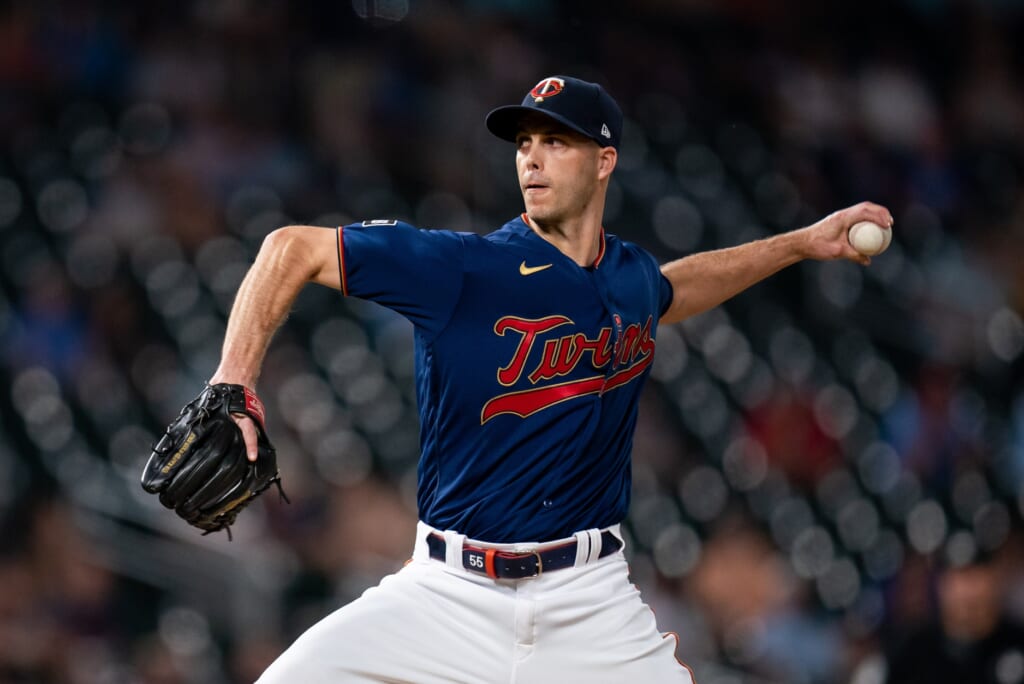 Sf giants trade taylor rogers to reds acquire minor league reliever report