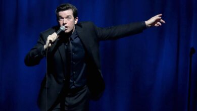 John mulaney dunked on meghan markle and prince harry at star studded netflix event