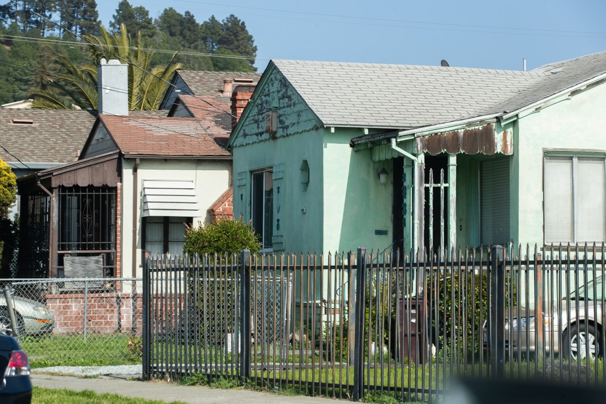 Oakland home property build real estate housing apartment economy