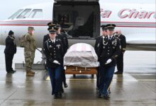 Heartbreaking search for those killed in dc air crash as army helicopters black box recovered
