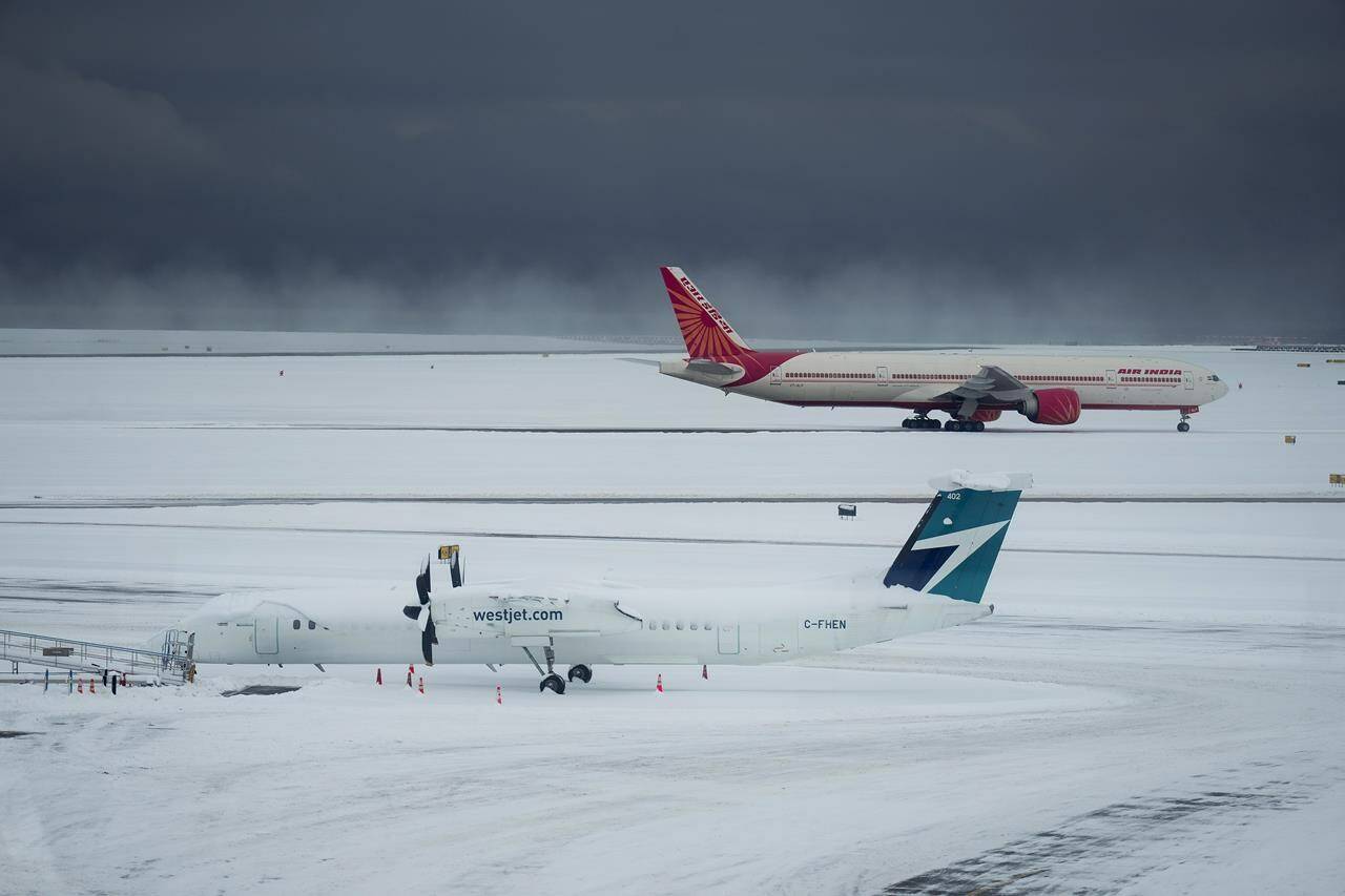 How Much Snow Does It Take to Cancel a Flight? - Aviation Info What to do winter weather flight cancellation