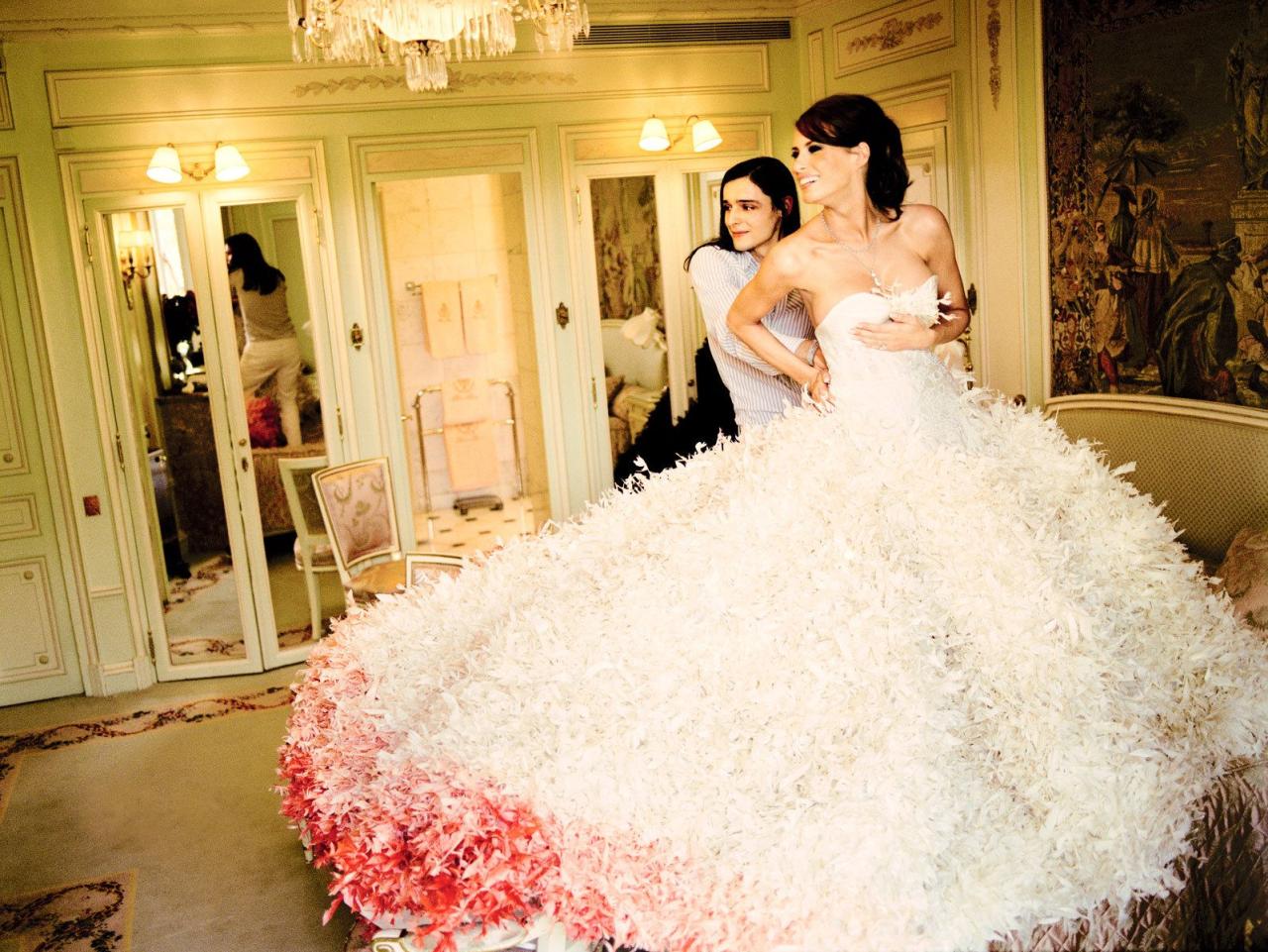 Melania trumps wedding dress