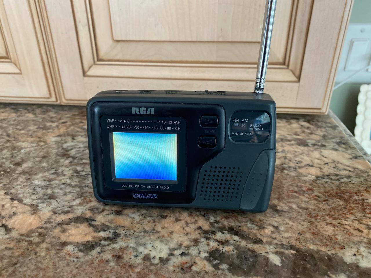 Why theres no need to throw out that old am radio