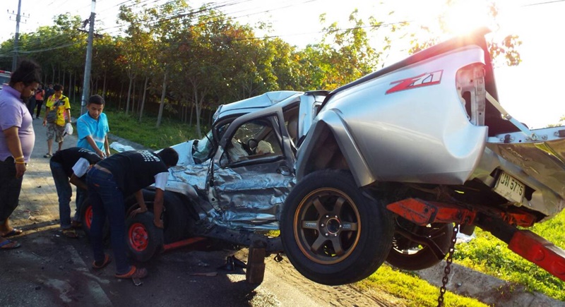 Martinez one dead one injured in two vehicle crash